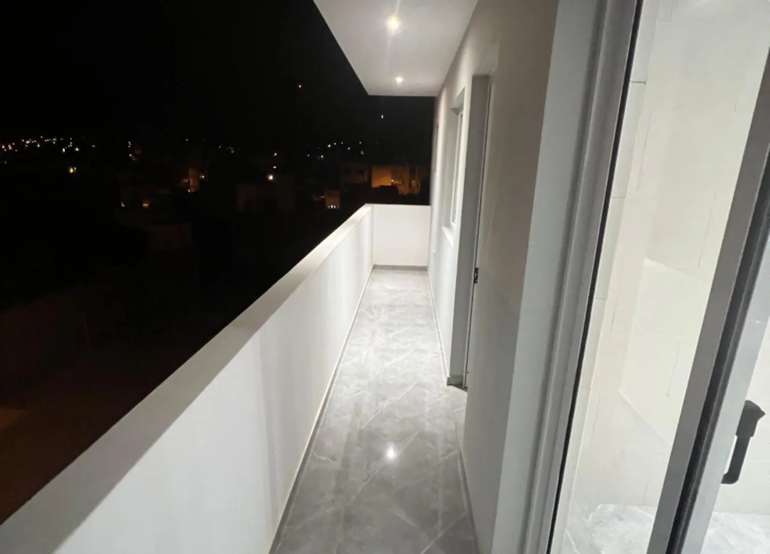 Brand New Apartment In מינדלו