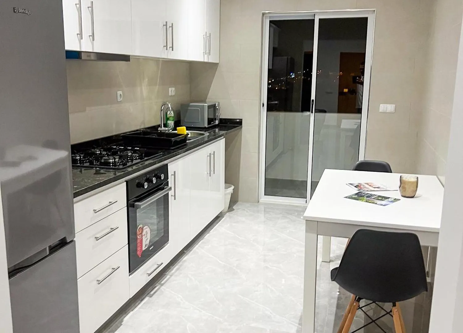 Brand New Apartment In מינדלו